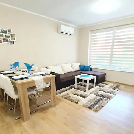 New Stylish Near Center Apartment